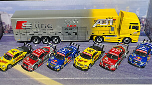 Audi Set mit Renntransporter von Schuco