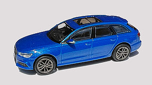 Audi A6 Avant von Minichamps
