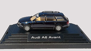 Audi A6 Avant von Wiking