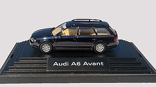 Audi A6 Avant von Wiking