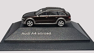 Audi A4 Avant allroad von Herpa