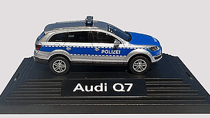 Audi Q7 von Herpa