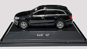 Audi Q7 von Welly 