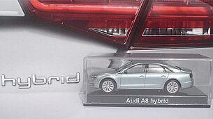Audi A8 hybrid von Herpa