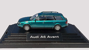 Audi A6 Avant von Wiking